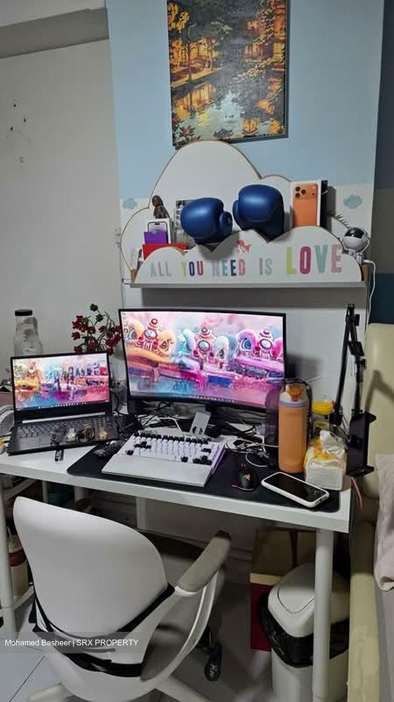 Blk 230J Tampines Street 21 (Tampines), HDB Executive #574030211